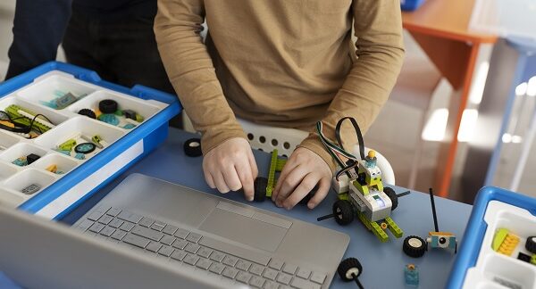 Die 10 besten Schulen für Mechatronik Deutschlands