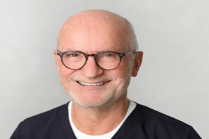 Dr. Wolfgang Bolz
